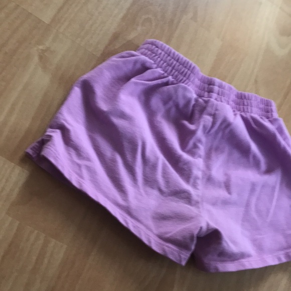 Converse Comfy Lavender Shorts Size 4T - Picture 7 of 8